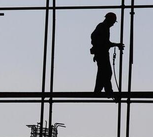 Why is the safety fall protector suitable for the construction field